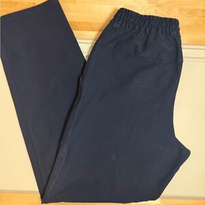 Lululemon Utilitech Pull On Pants, size M, Navy
